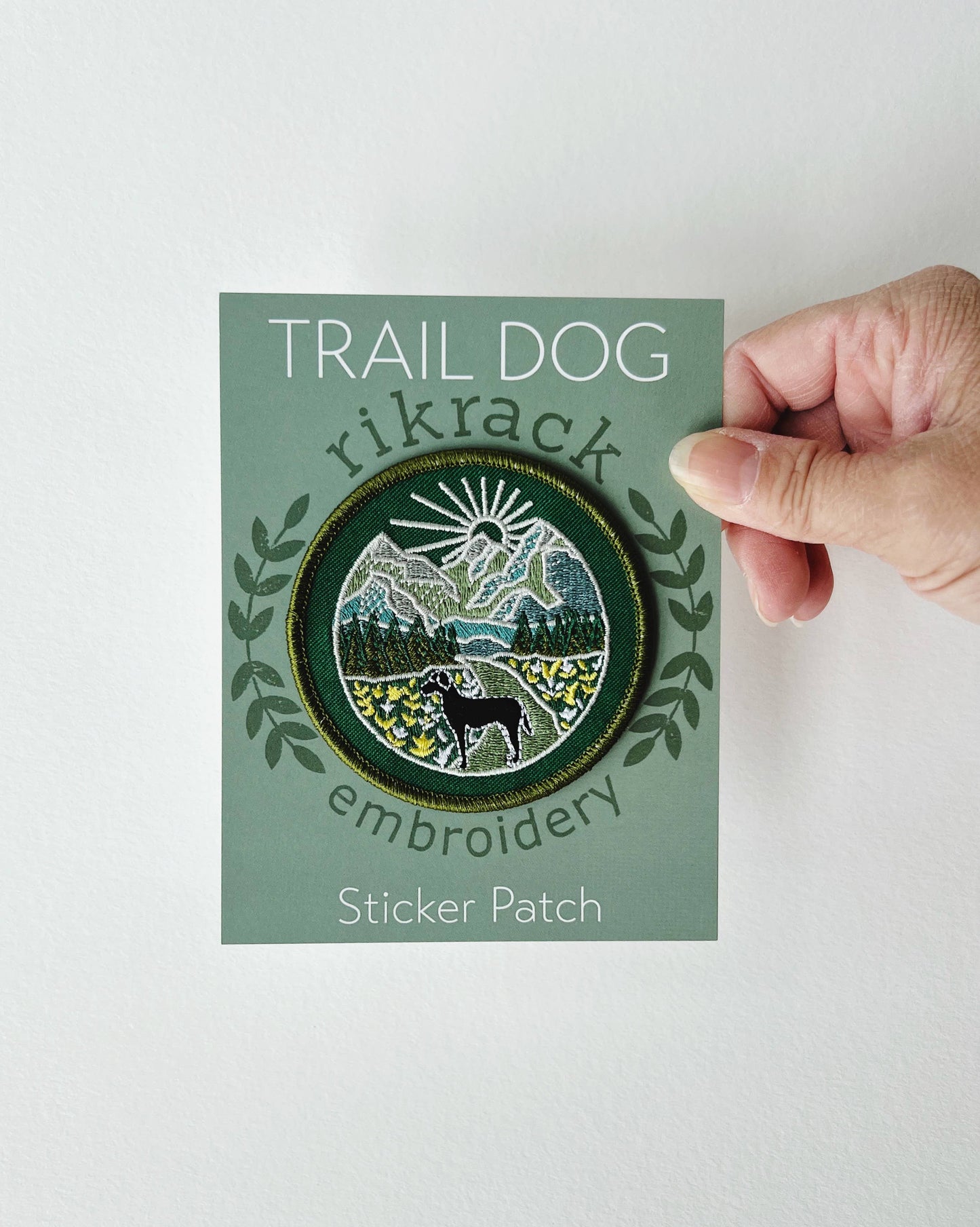 Rikrack - Trail Dog Embroidery Sticker Patch