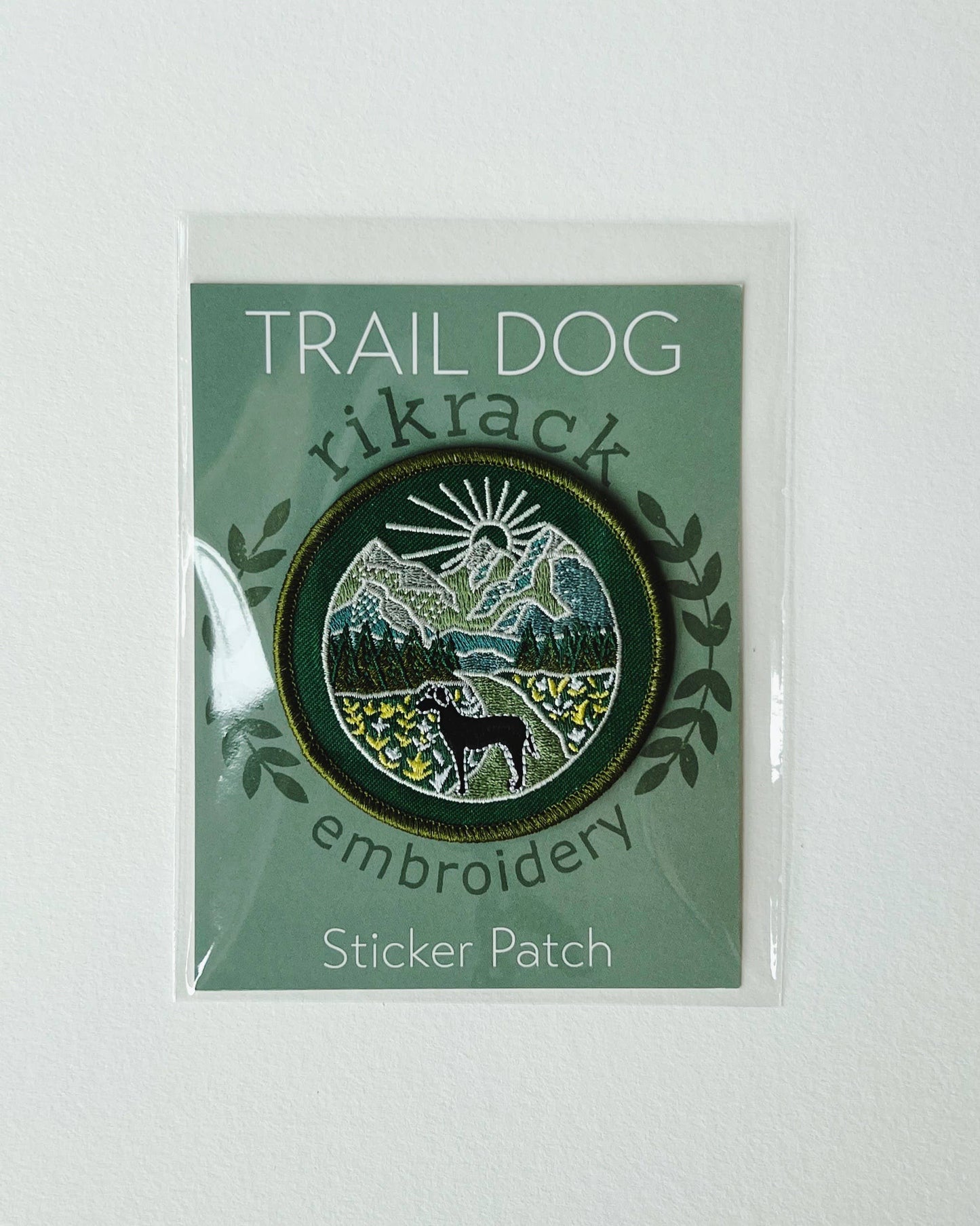 Rikrack - Trail Dog Embroidery Sticker Patch