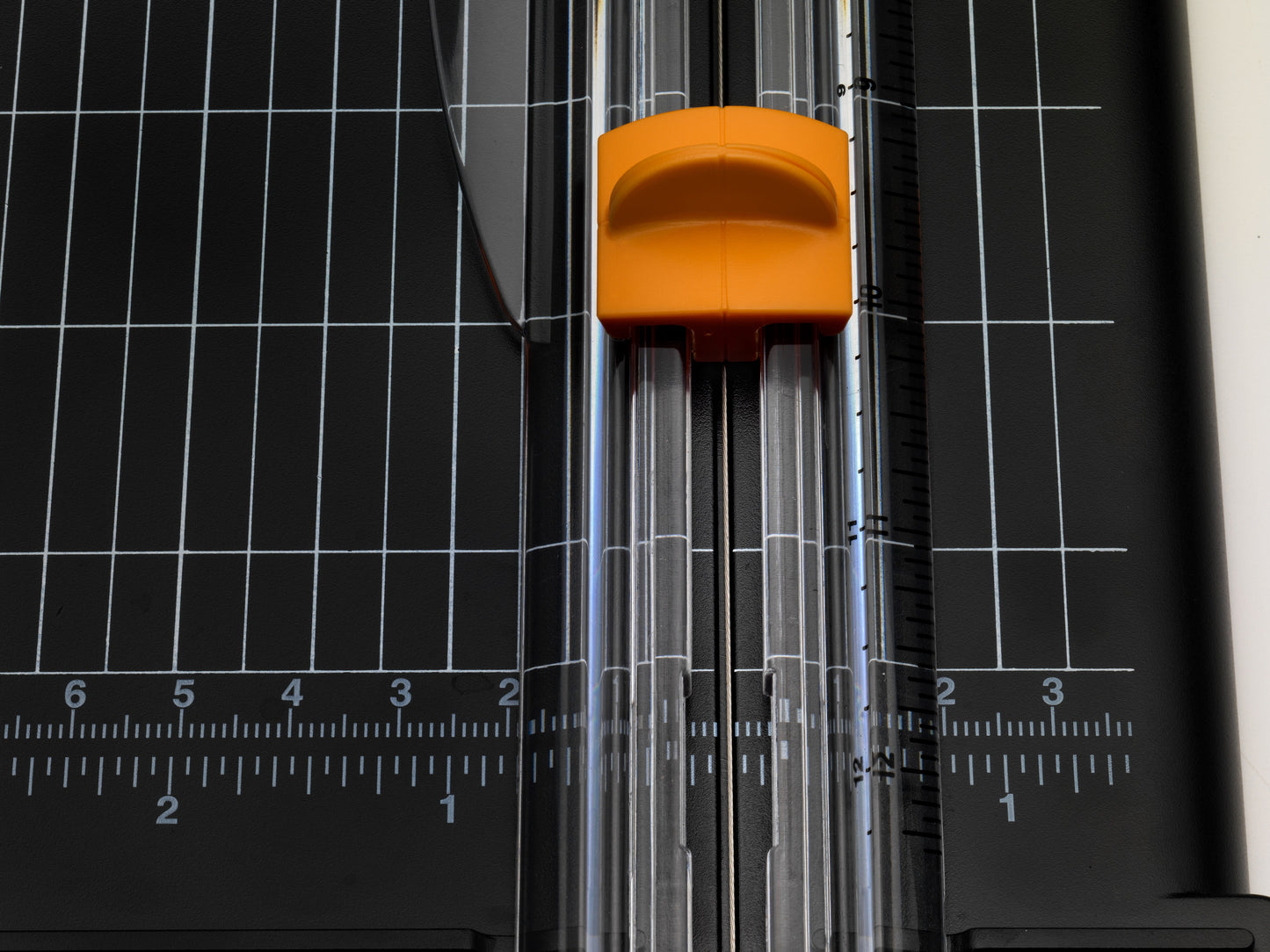 Fiskars SureCut Paper Trimmer - 12"