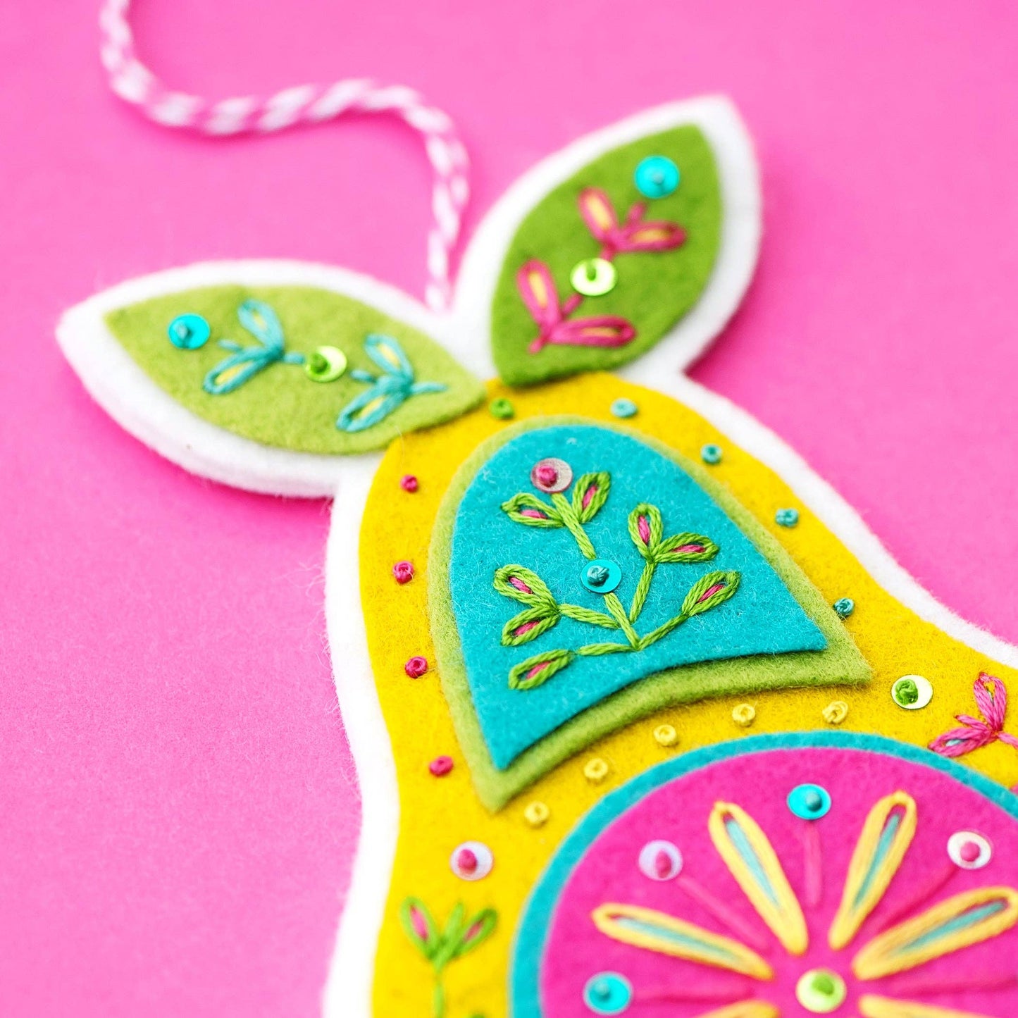 Benzie Design - Partridge and Pear Felt Ornament Kit