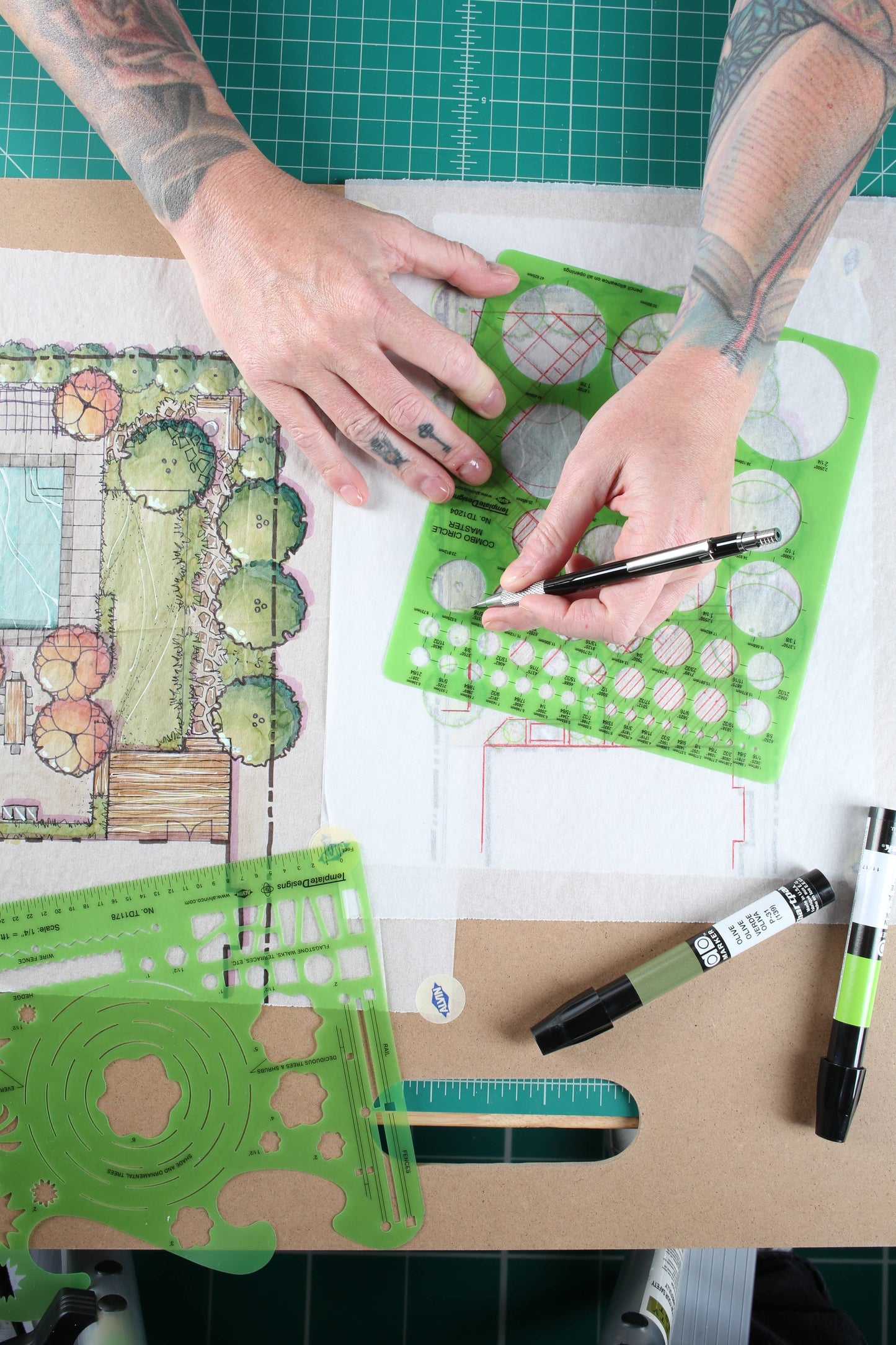 Alvin Drafting - Circle Master Template TD1204