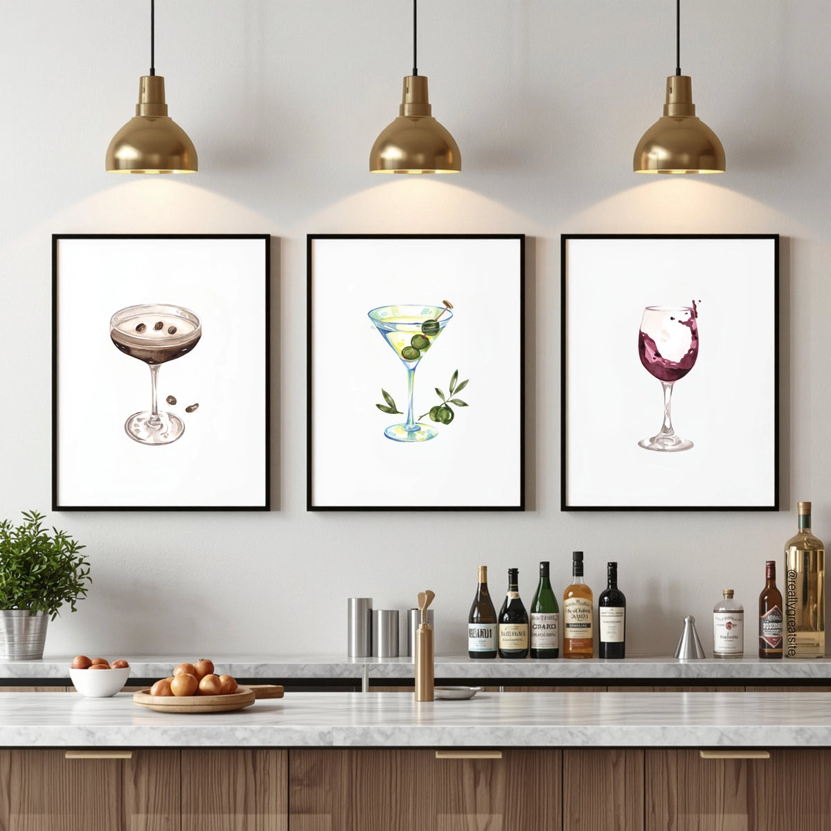 Willow Wolfe USA - Classic Cocktails Watercolor Workbook