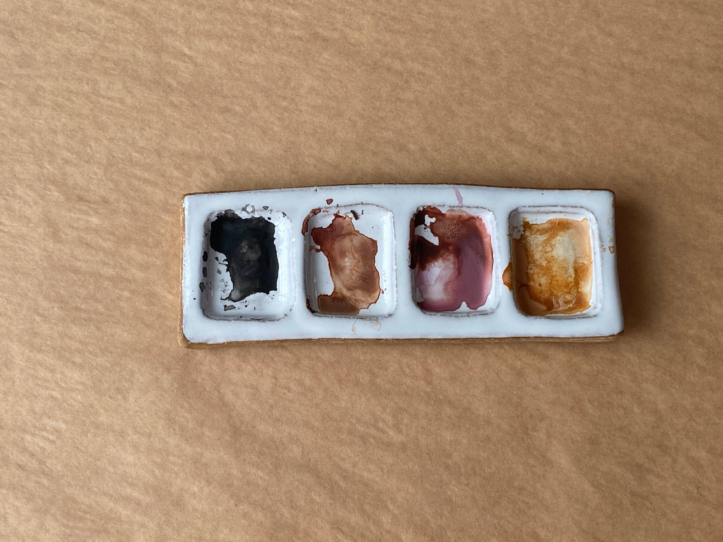 Busy Hands Studio - Ceramic Artist 4-Pan Paint Palette - Handmade Travel Palette